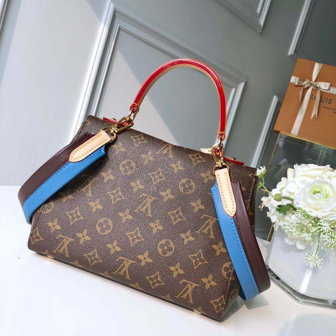 Louis Vuitton Cluny Mm Bleu Glacier Blue 32Cm