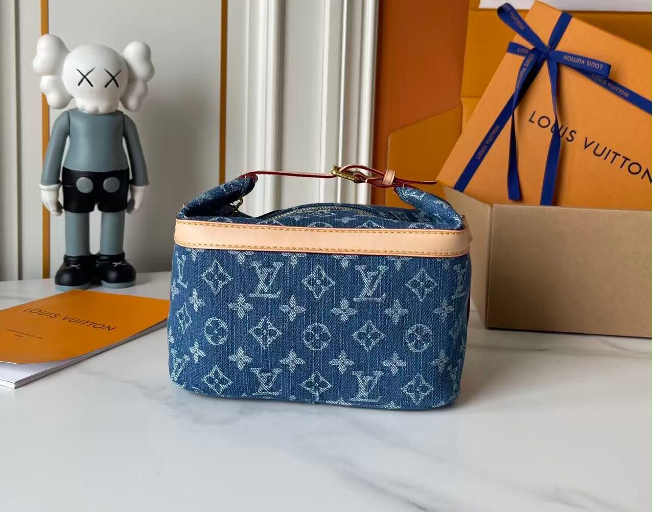 Louis Vuitton Cruiser Toiletry Bag 22cm M27945