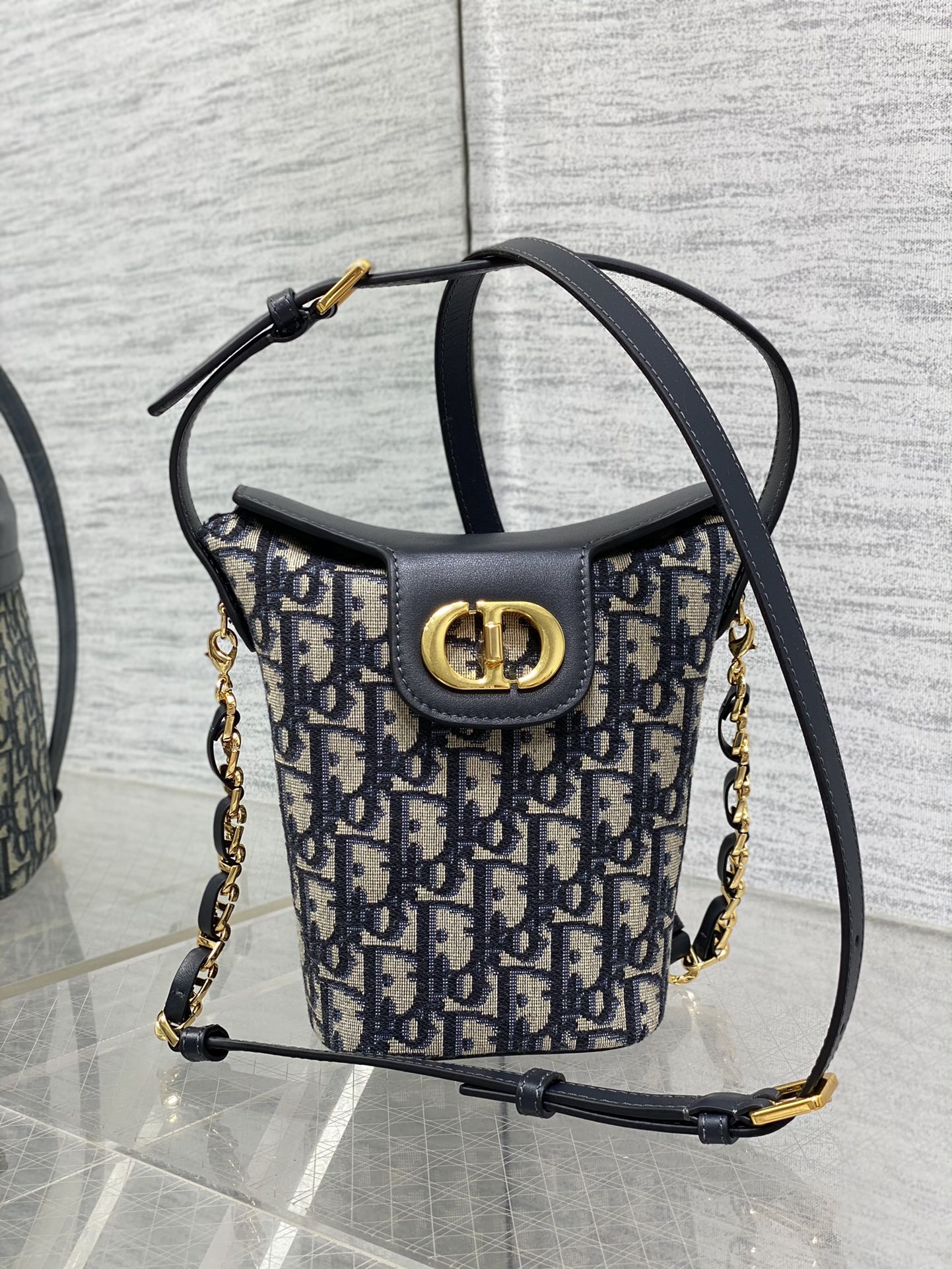30 Montaigne Dior Amber Mini Bucket Bag