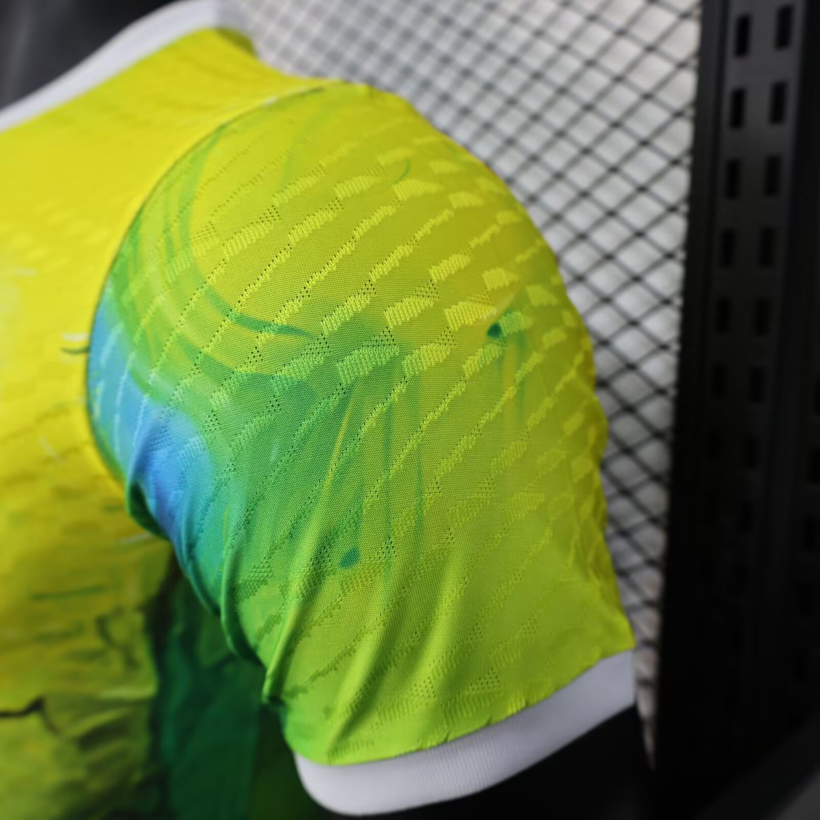 2025/2026 Player Version Real Madrid Special Edition Light Green Football Shirt 1:1 Thai Quality