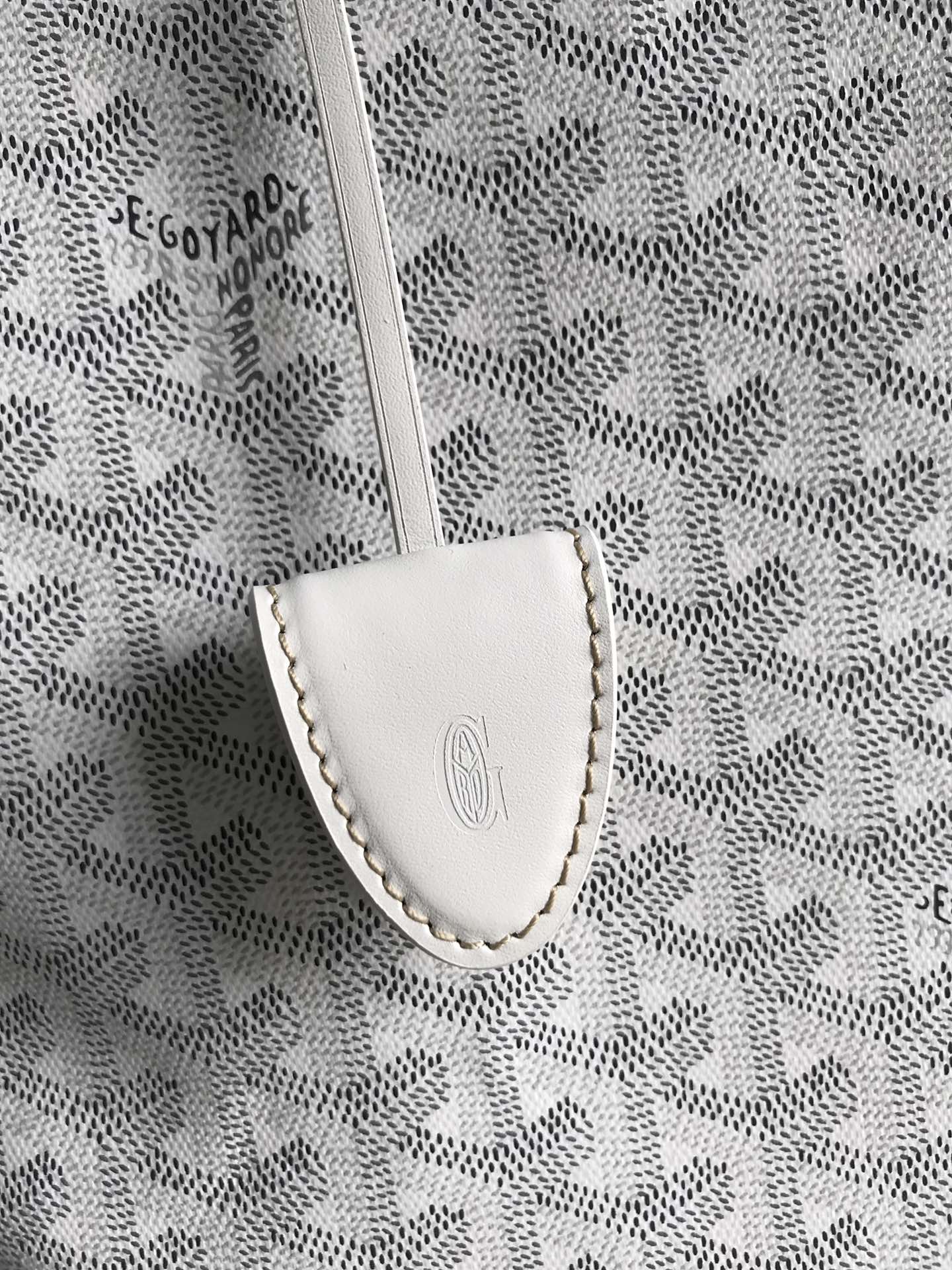 Goyard Bellechasse Biaude Pm Bag 36 Cm White Goyardine Canvas And Calfskin Trim