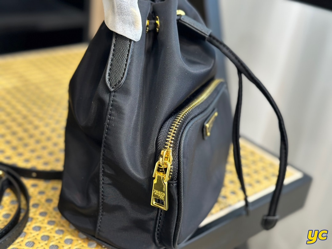 Prada Duet Re-Nylon Bucket Shoulder Bag Black 18Cm