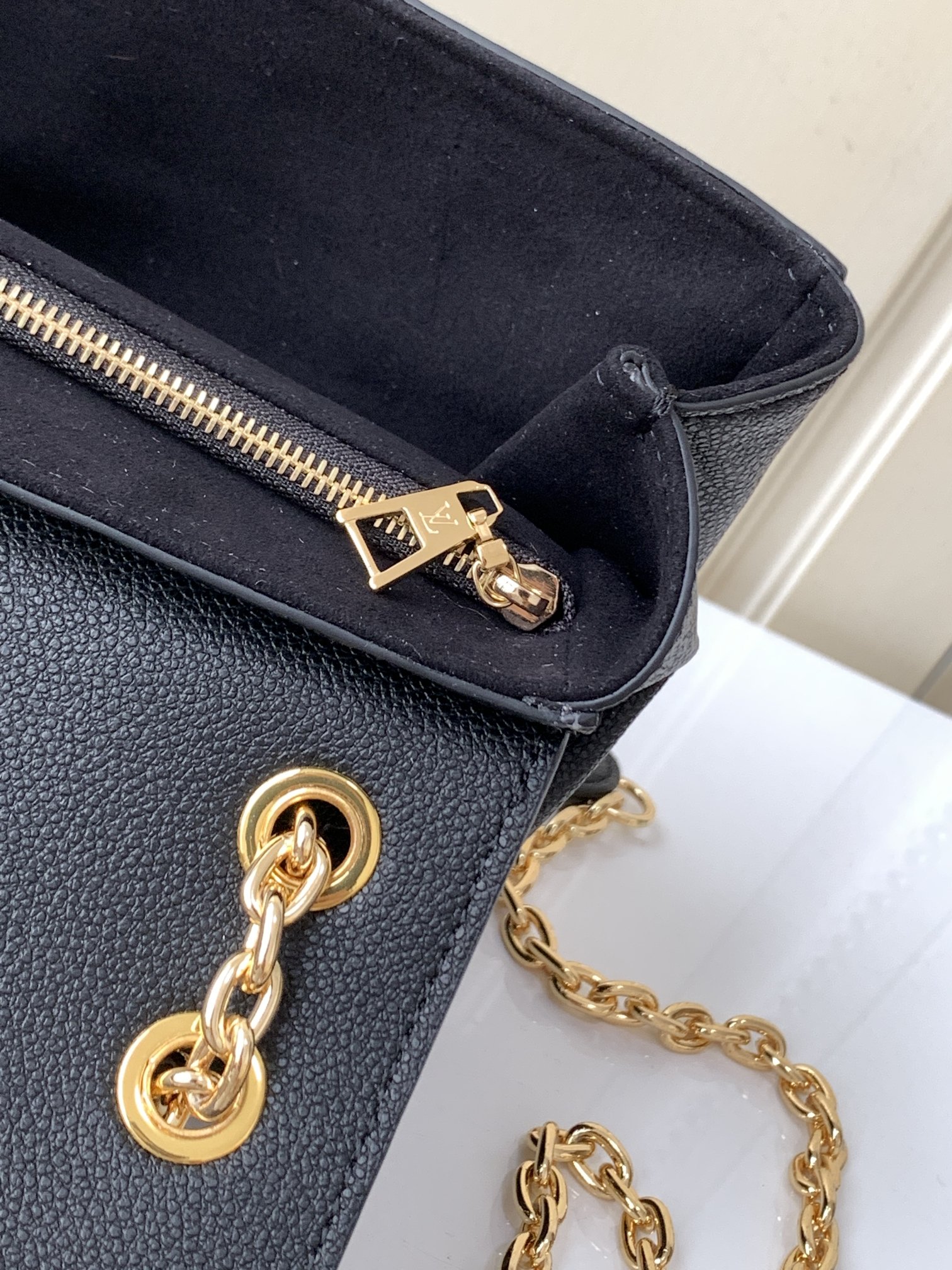 Louis Vuitton Vavin Pm 25Cm Black M44151