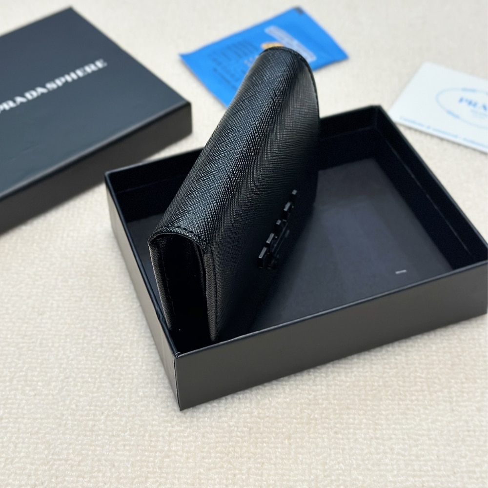 Prada Bifold Saffiano Leather Wallet Black 11Cm