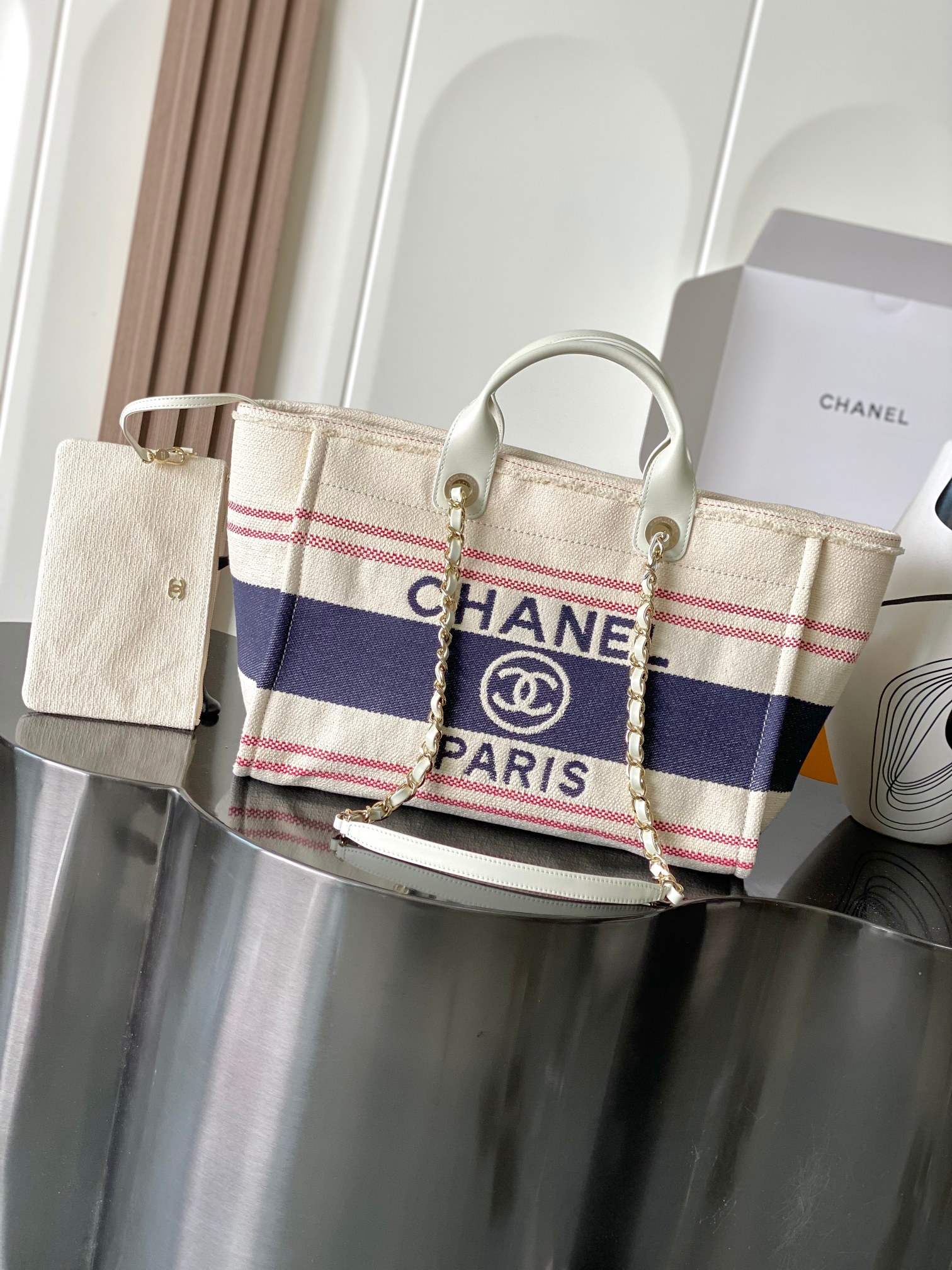 Chanel Crossbody Shopping Bag 35cm/ 13.8in White