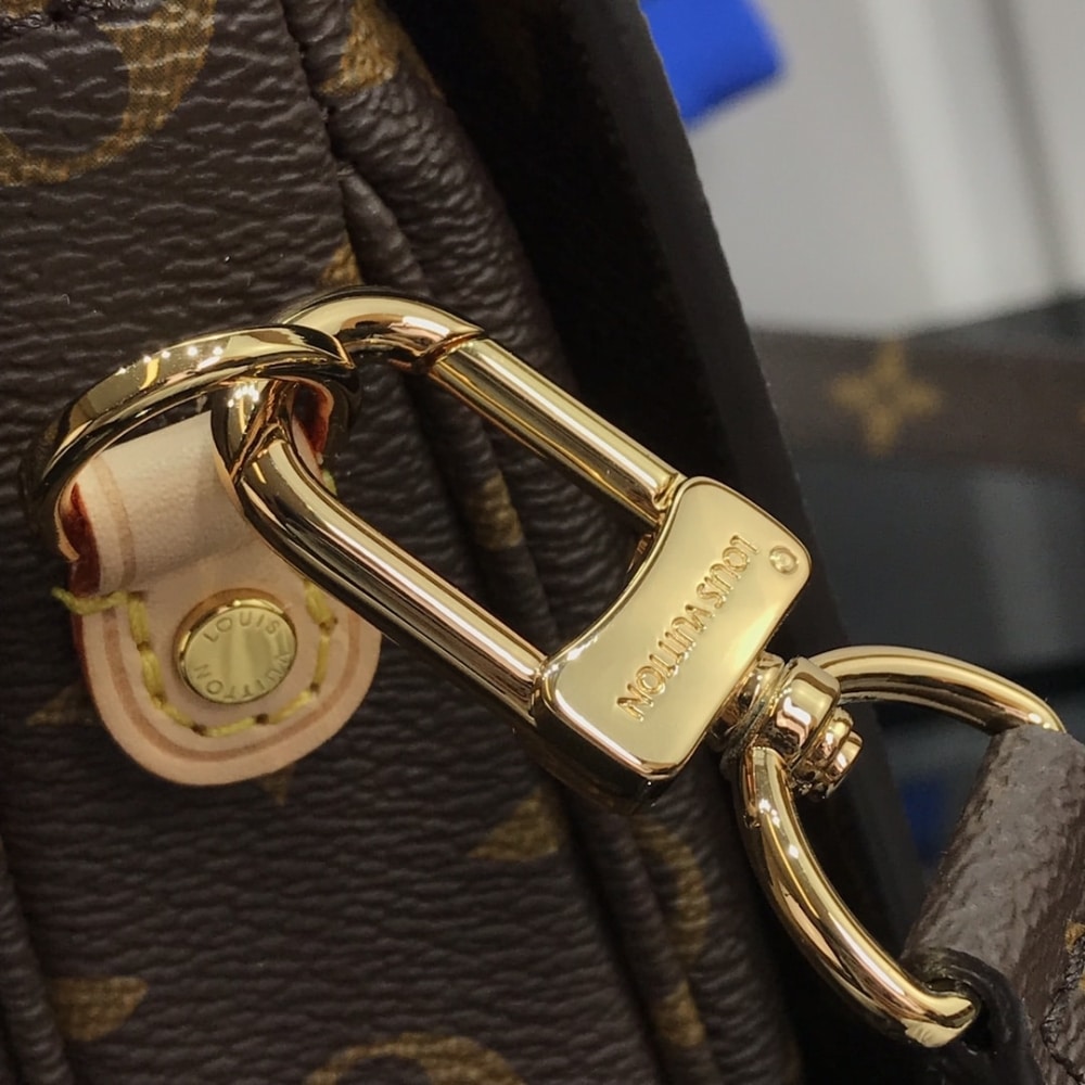 Louis Vuitton Pochette Métis Monogram Canvas Satchel Brown 25cm M44875