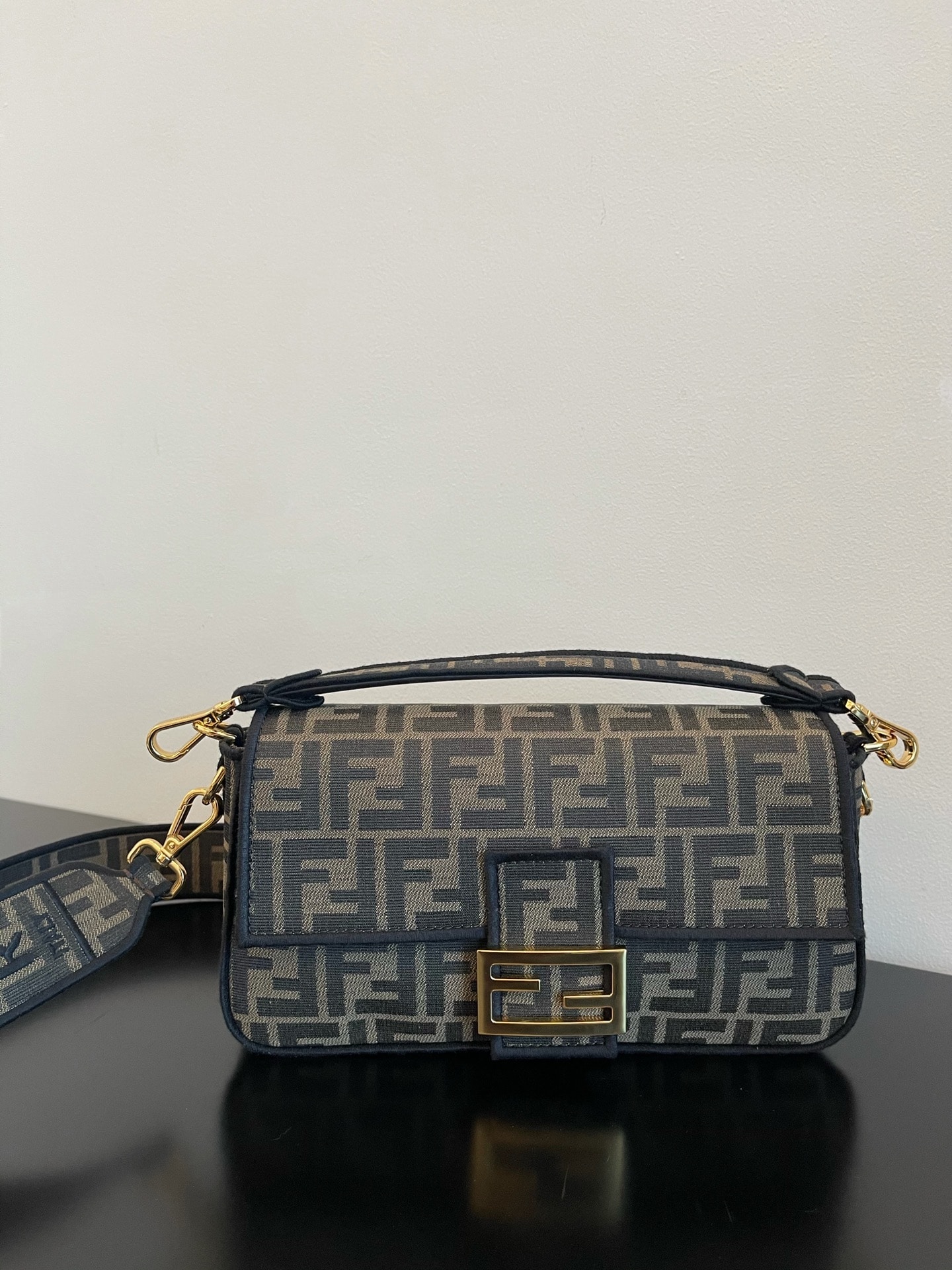 Fendi Baguette Jacquard Ff Fabric Bag 26Cm 8Br600A6V5F17U4