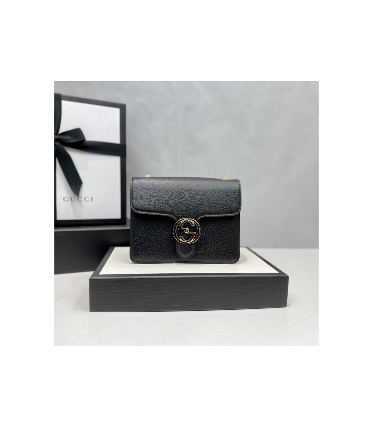 Gucci Interlocking G Chain Crossbody Black Leather 25cm
