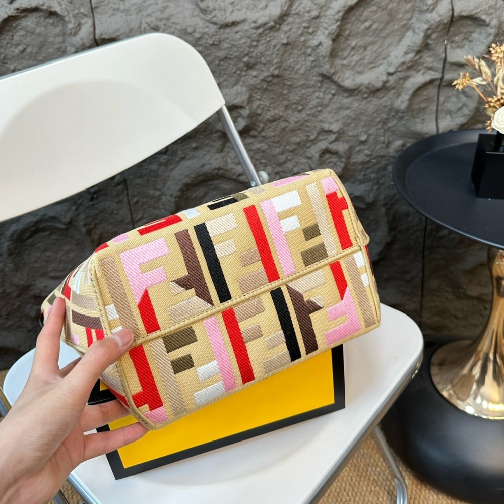 Fendi Small Roll Multicolour 23Cm
