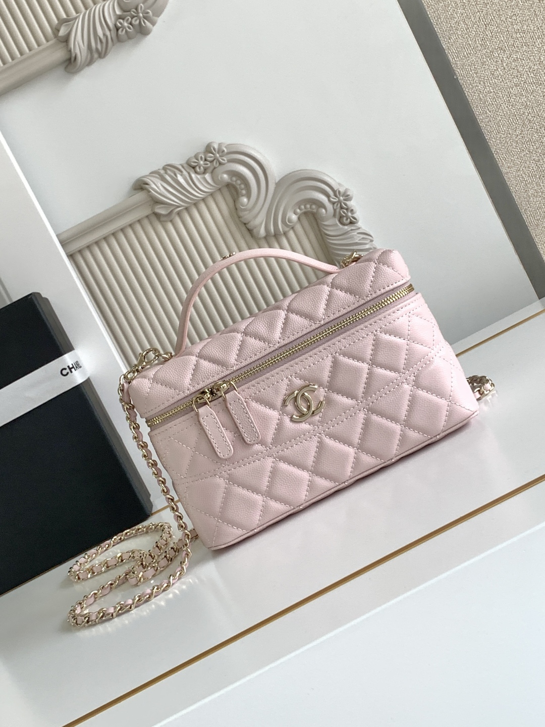 Chanel 25C Vanity Case Pink 20cm