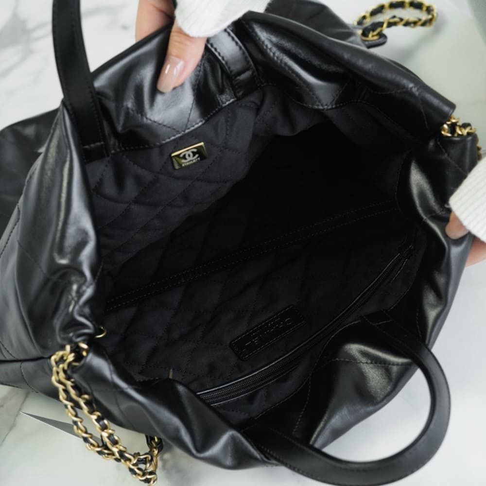Chanel 22 Backpack in Black Shiny Calfskin 34cm