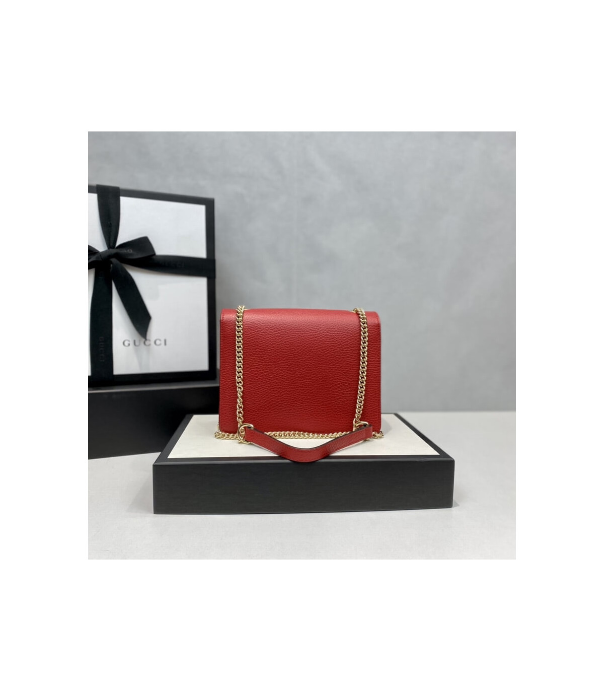 Gucci Interlocking Chain Leather Cross Body Bag Red 25cm