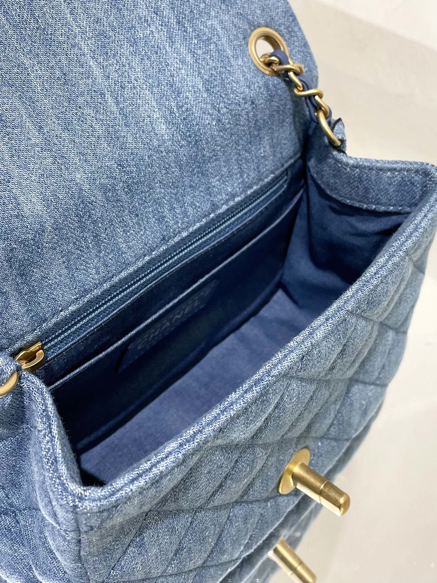 Chanel Mini Denim Rectangular Crush Ghw 17Cm/6.7in