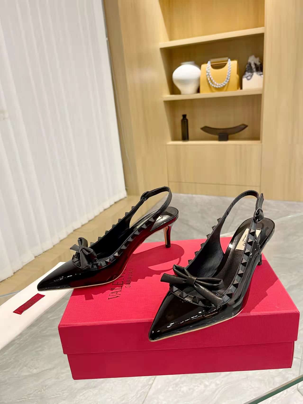Valentino Rockstud Bow Slingback Pump In Patent Leather With Matching Studs Black 4W2S0Ib8Ixh 0No