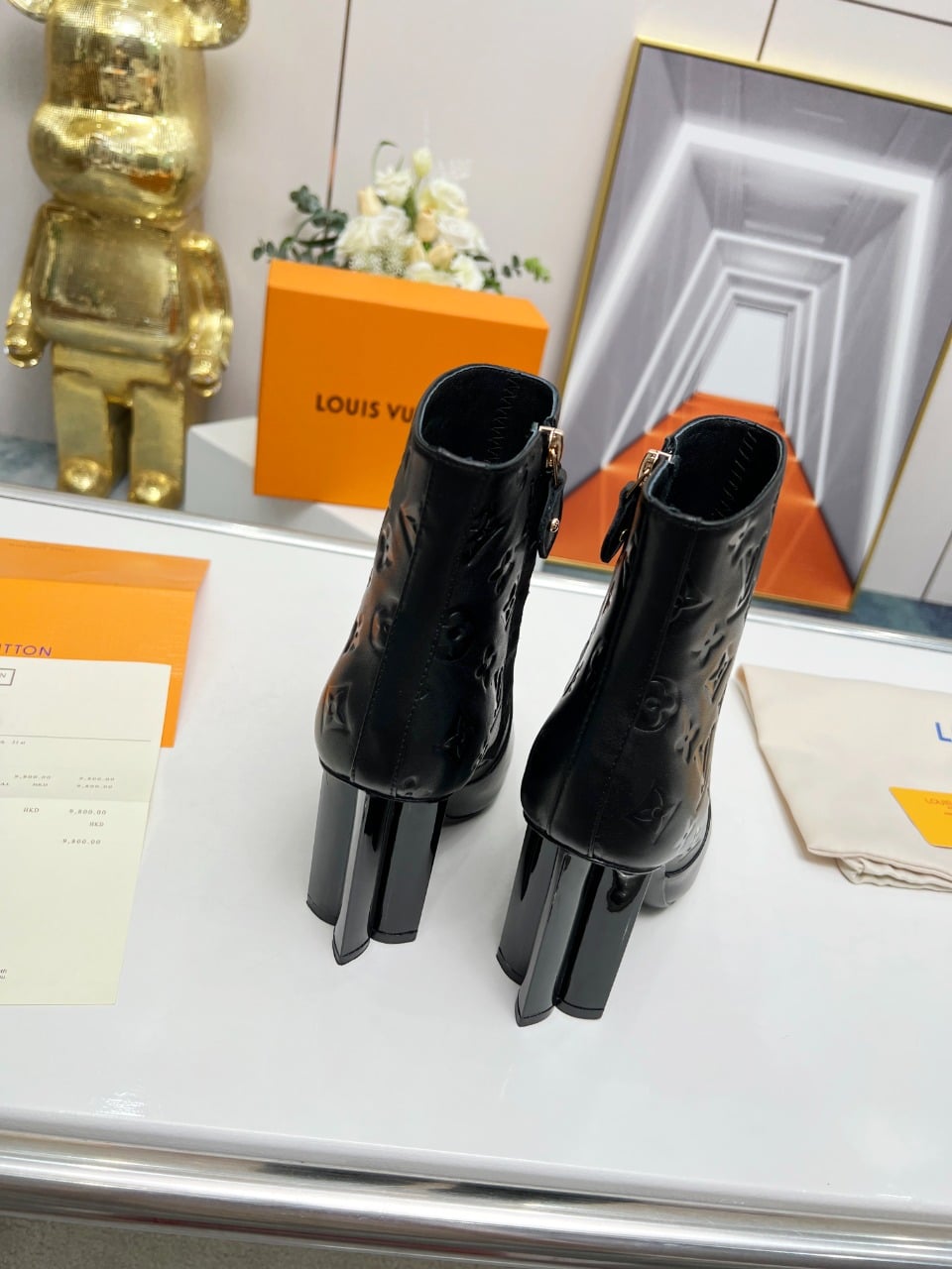 Louis Vuitton Silhouette Ankle Boot Black 1Abp9J
