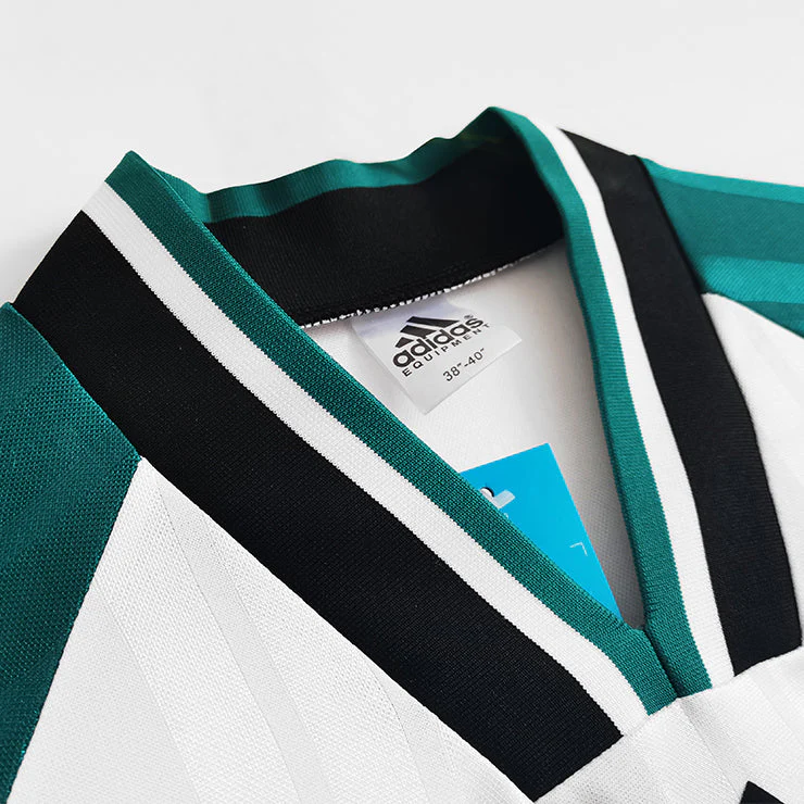Liverpool 1993/95 Away Retro Football Jersey