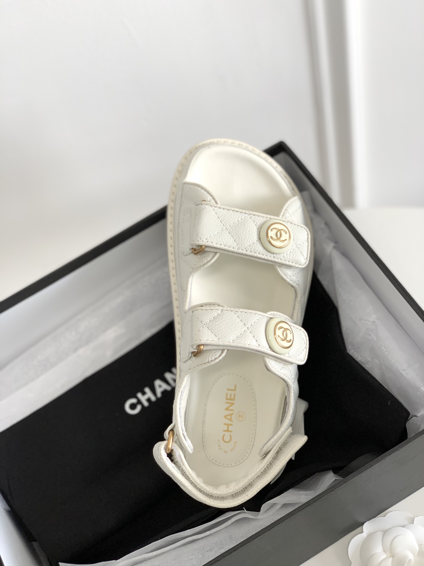 Chanel Cc Button Velcro White Sandals Grained Leather