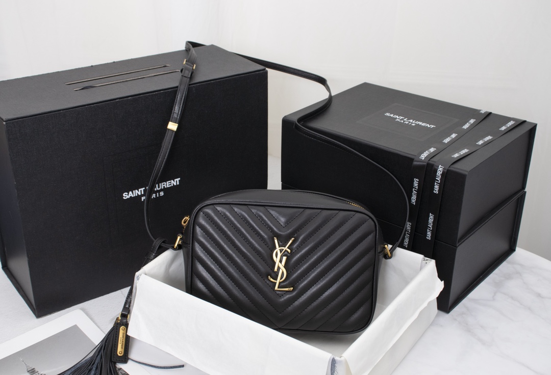 Saint Laurent Lou Camera Bag In Quilted Black Gold Leather 23Cm