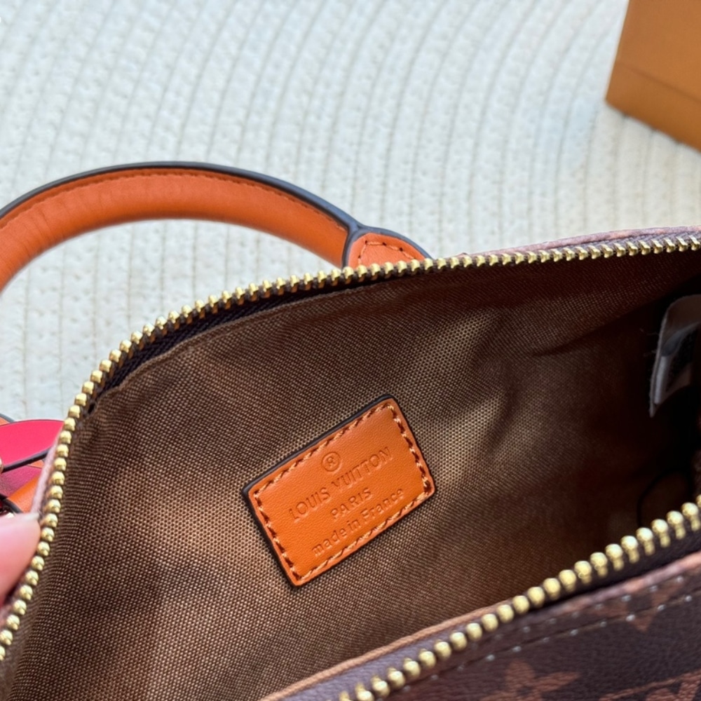 Louis Vuitton Keepall Bandoulière 25 Monogram Other Canvas Brown 25Cm M11542