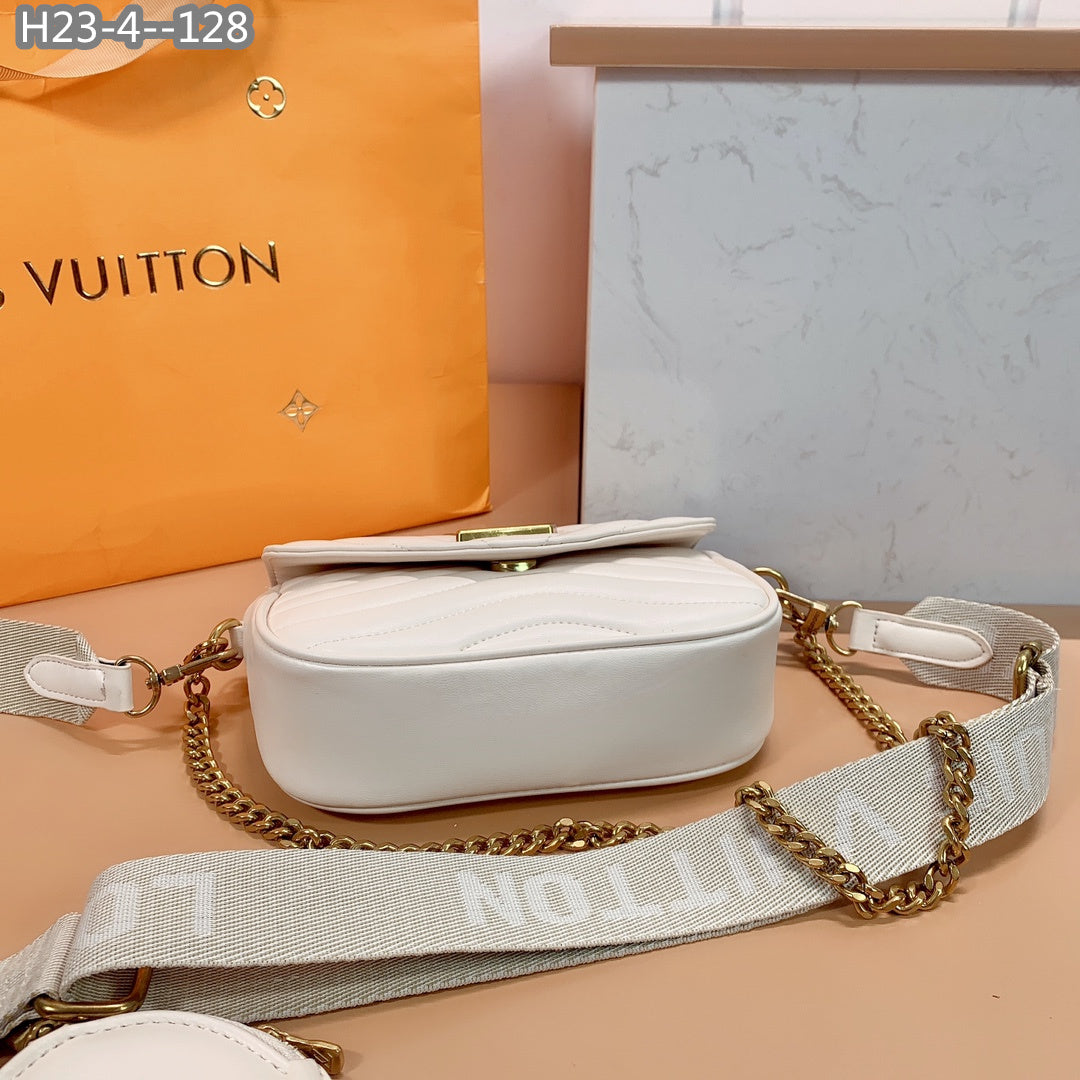 Louis Vuitton New Wave Multi Pochette White 20Cm M56471