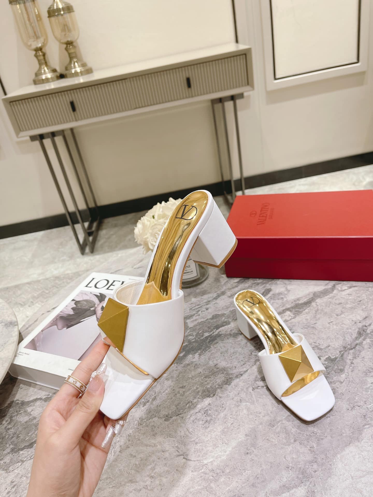 Valentino Garavani One Stud Heeled Sandals White Ws0El3Cyii16