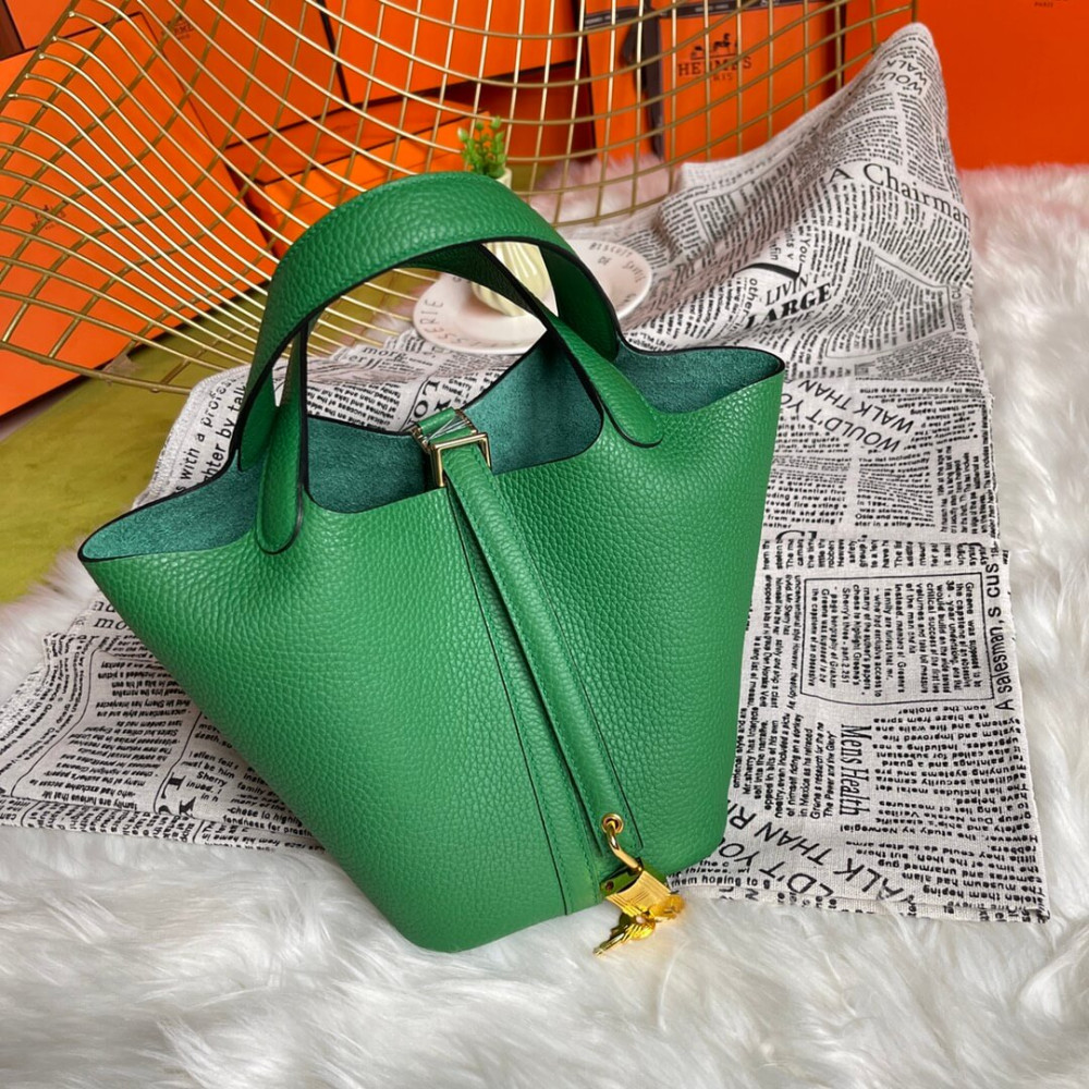 Hermes Picotin Lock Bag In Taurillon Clemence Bambou 22Cm