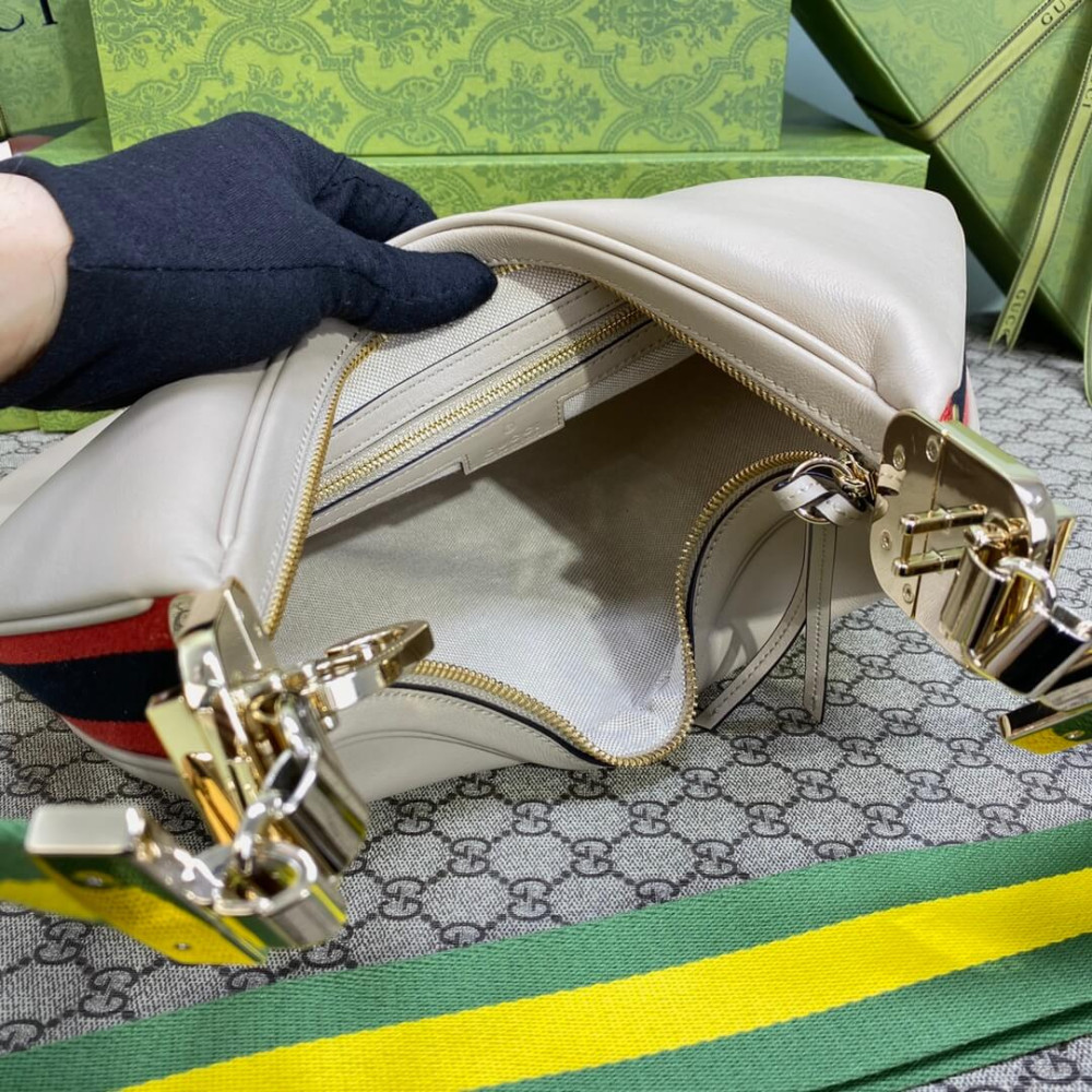 Gucci Oatmeal Leather Attache Medium Shoulder Bag