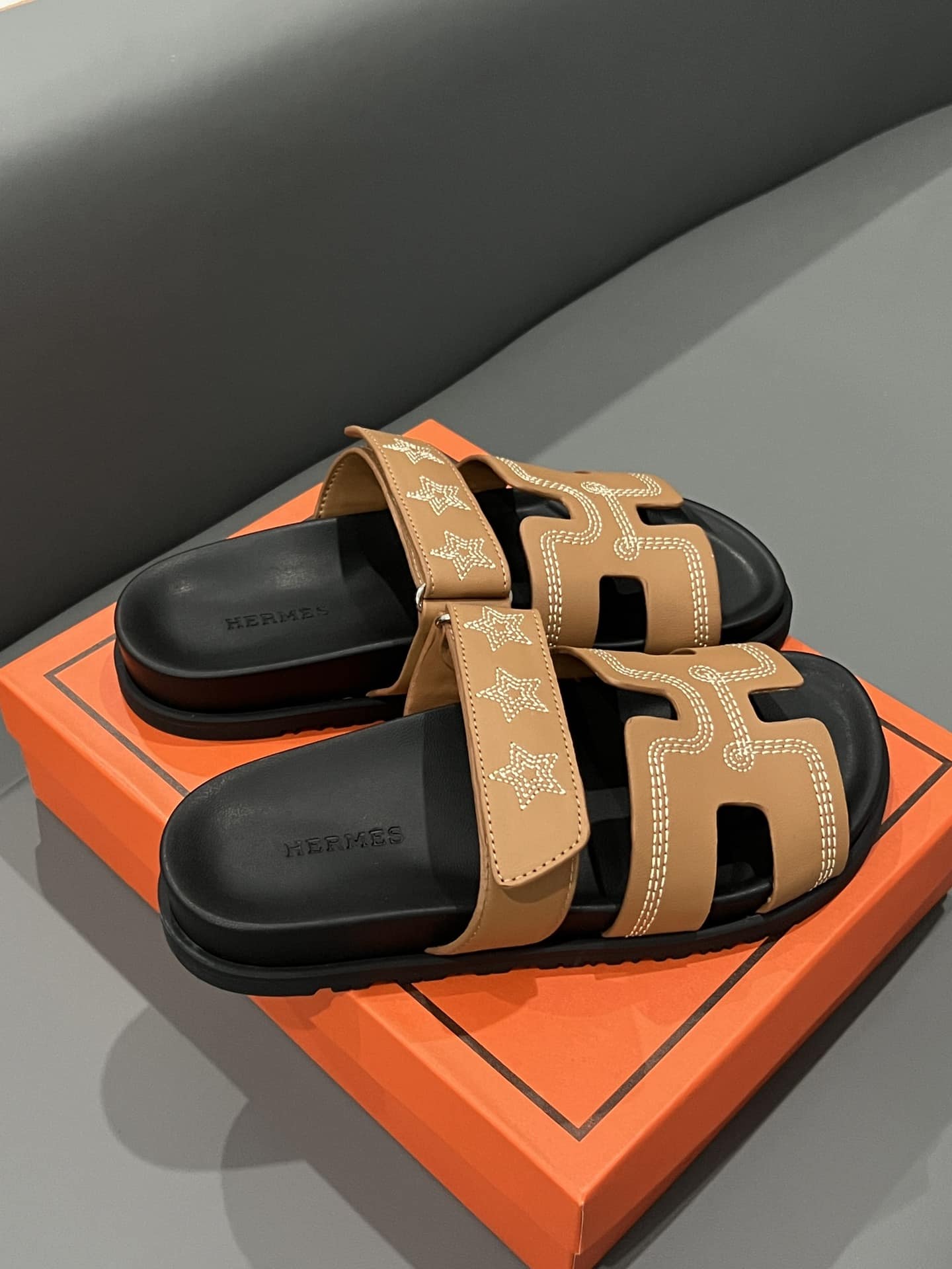 Hermes Chypre Sandal Star Stitched Naturel H232142Z A3350