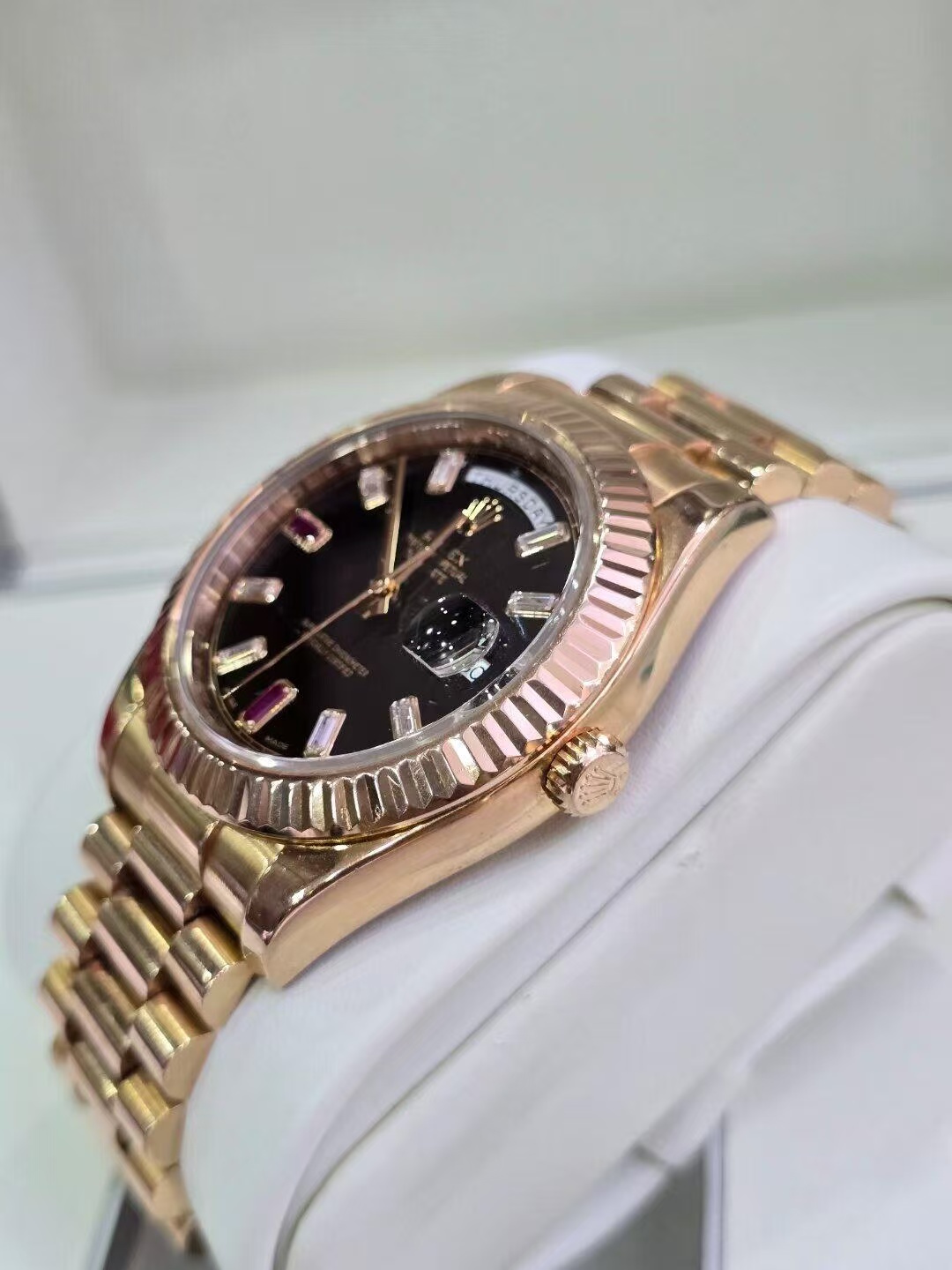 【Super Clone】RLX | Collection: Day-Date | Model: 218235 | Material: 18K Rose Gold | Crystal: Sapphire Crystal | Case Back: Solid | Clasp: Folding Clasp | Case Diameter: 41mm | Movement Type: Automatic Mechanical
