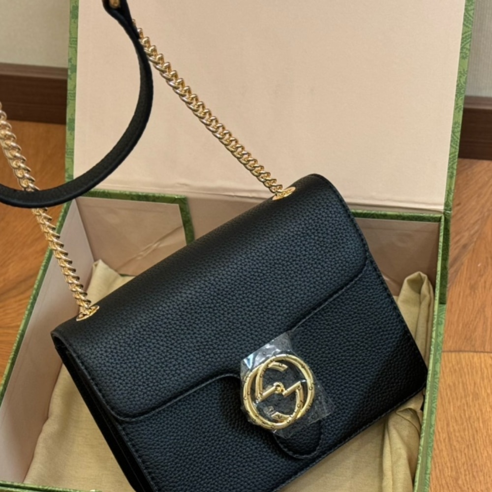 Gucci Interlocking Leather Chain Crossbody Bag Black 20Cm