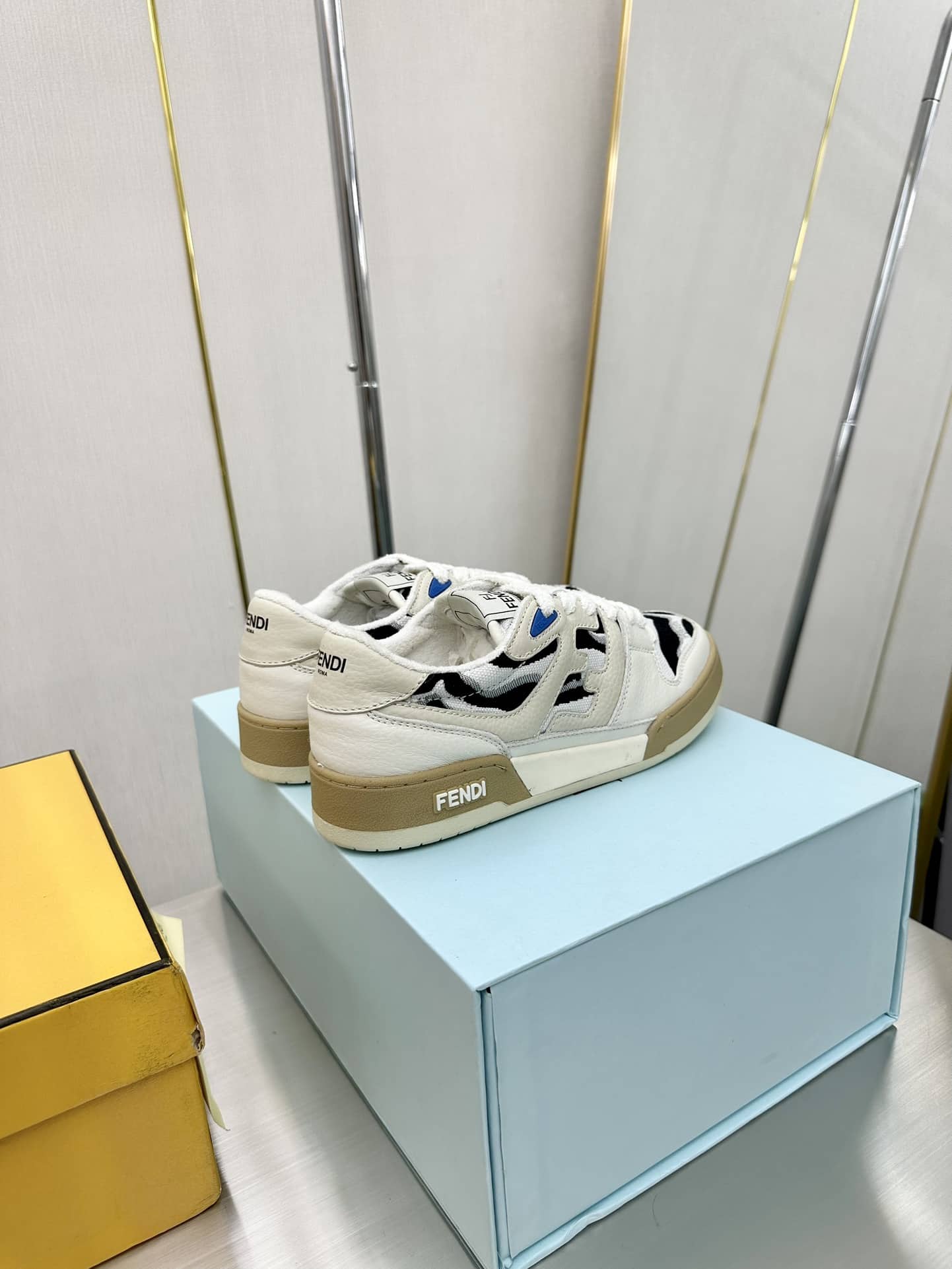 Fendi Match Leather Low Tops White And Black