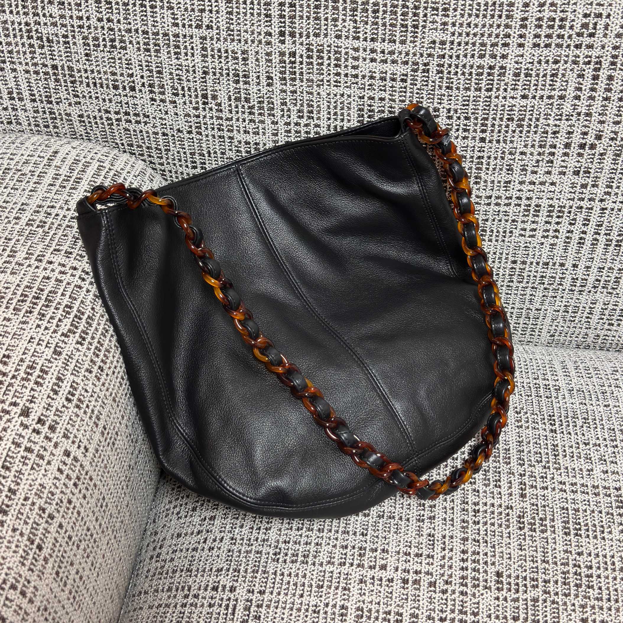 Vintage CC Tortoise Chain Bag（Suede Black）