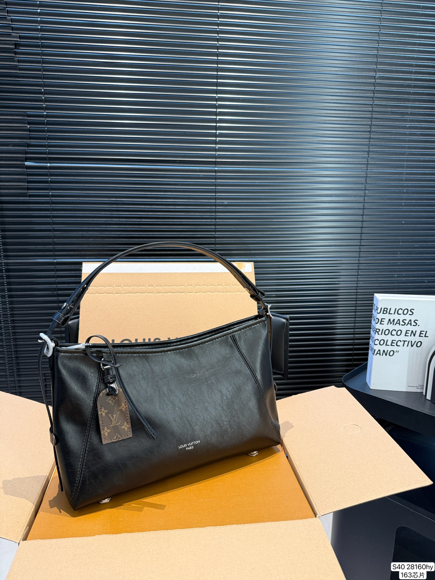LV CarryAll Travel Bag 托特包