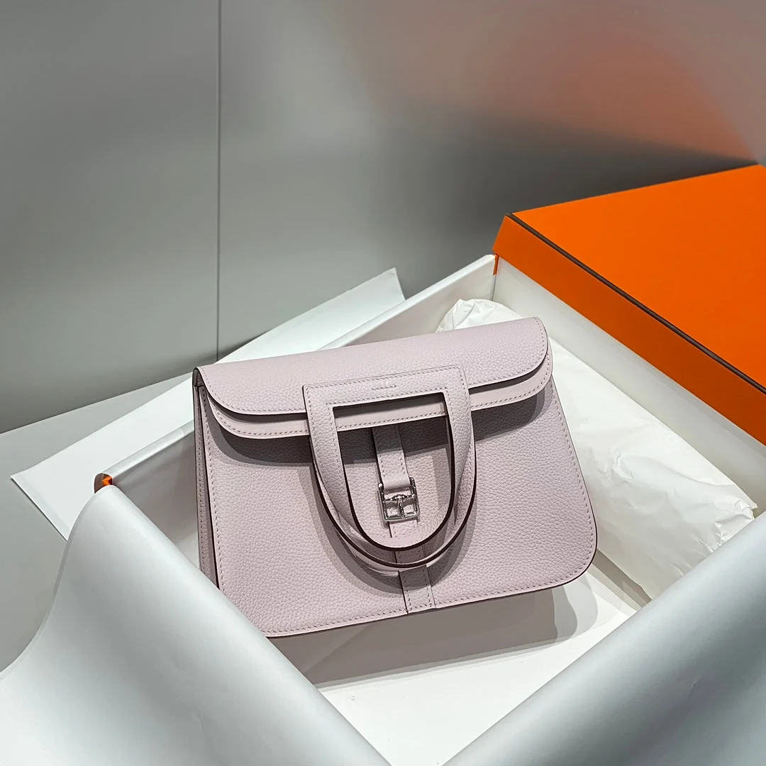 HALZAN 25 HANDLE BAG IN BABY PINK GRAINED CALFSKIN