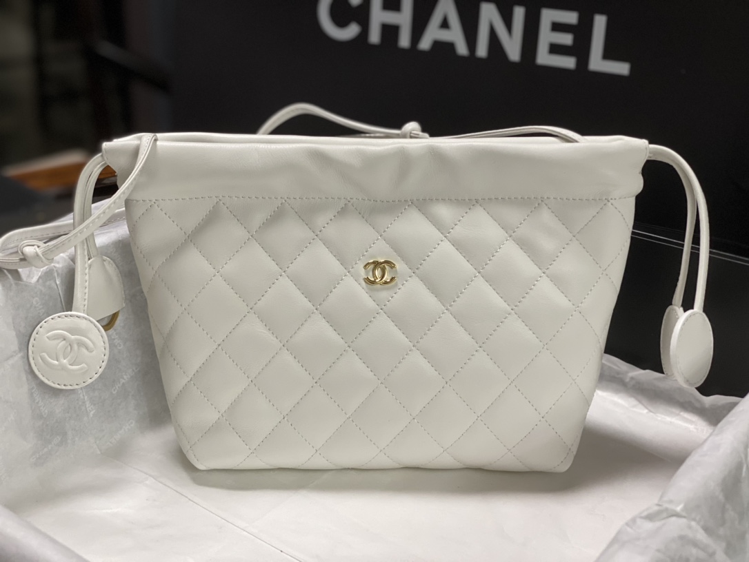 26C White Quilted Lambskin Drawstring Bucket Bag with Gold Hardware