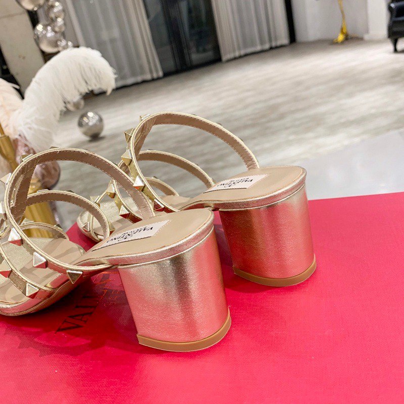 Valentino Garavani Rockstud Caged Metallic Leather Slide Sandals Gold
