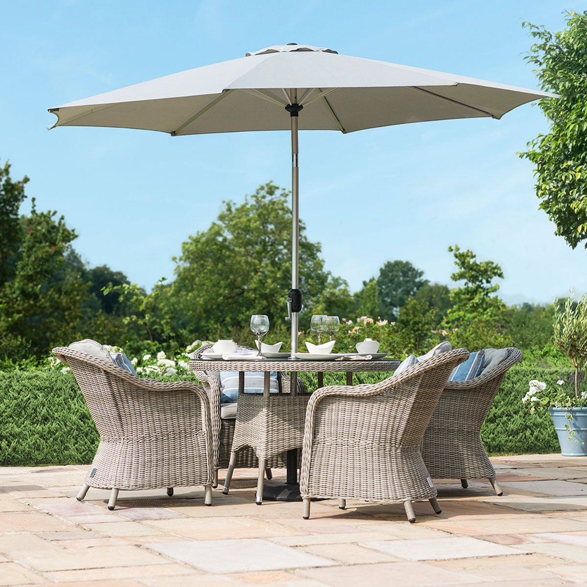 Oxford Heritage 4 Seat Round Rattan Dining Set