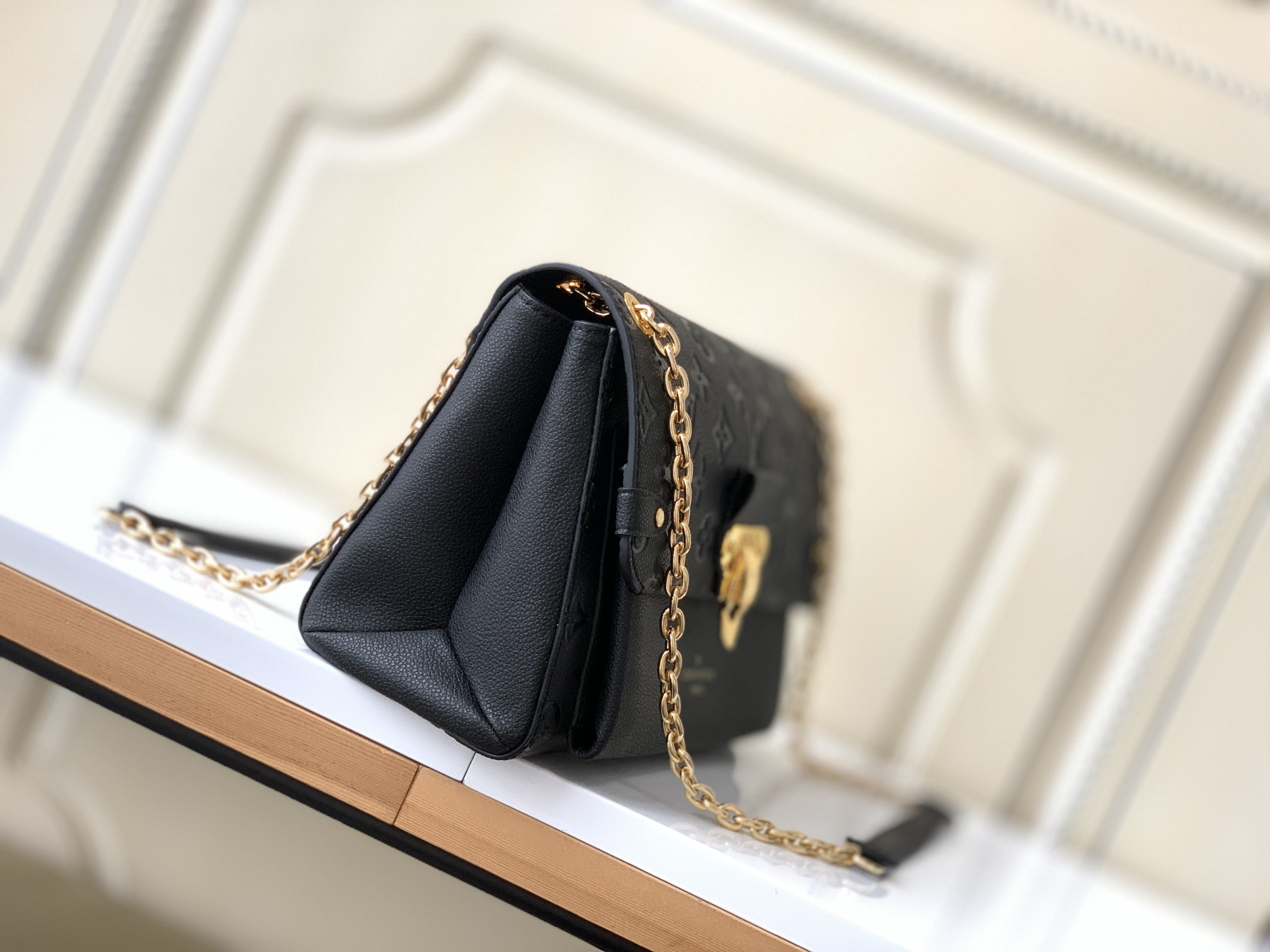 Louis Vuitton Vavin Pm 25Cm Black M44151