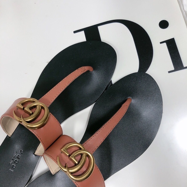 Gucci Double G Thong Leather