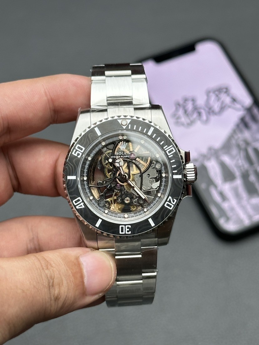Rolex Submariner 40mm Artisans de Geneve Andrea Pirlo Eta Saat