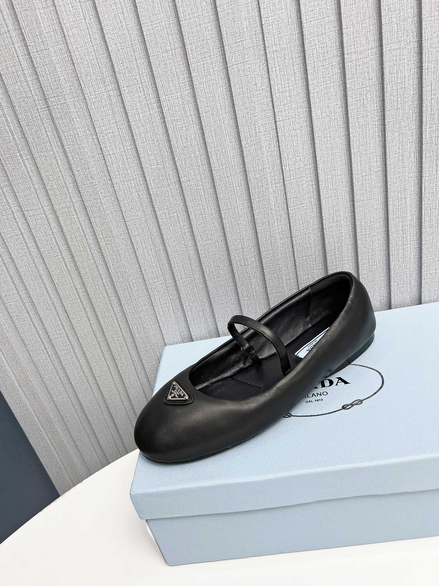 Prada Soft Padded Nappa Leather Ballerinas Black 1F122N 2Dl8 F0002 F 005