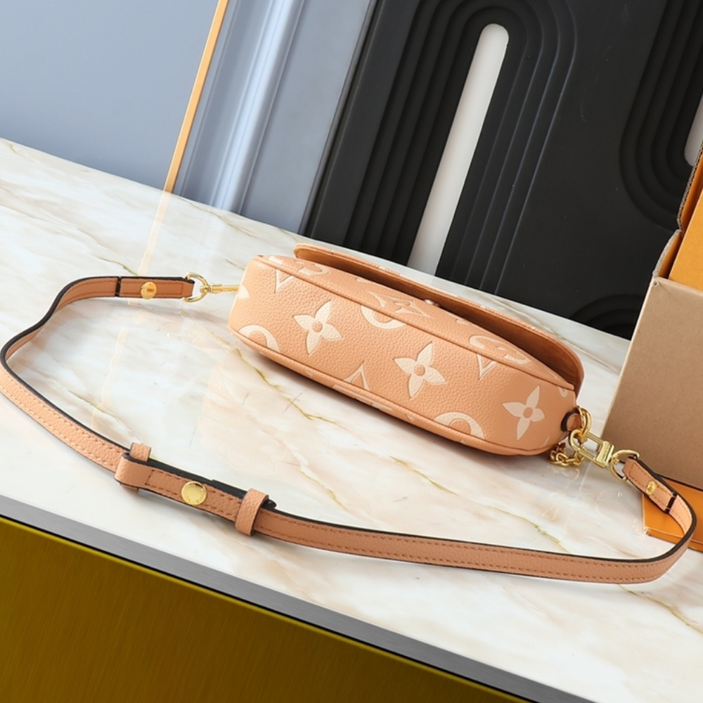 Louis Vuitton Ivy Bag Monogram Empreinte Cream 23.5Cm M12758