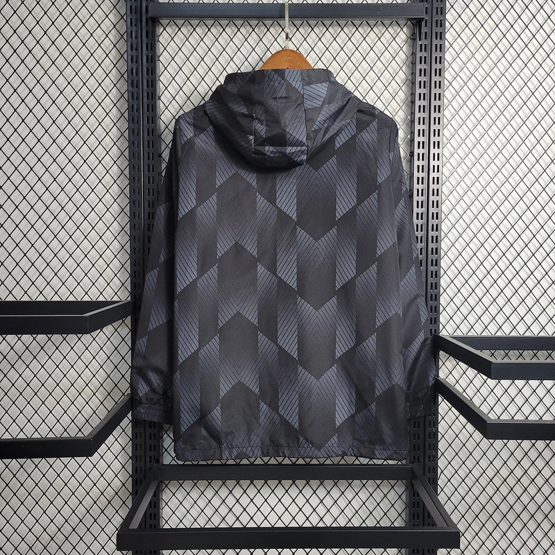 Windbreaker Manchester United black