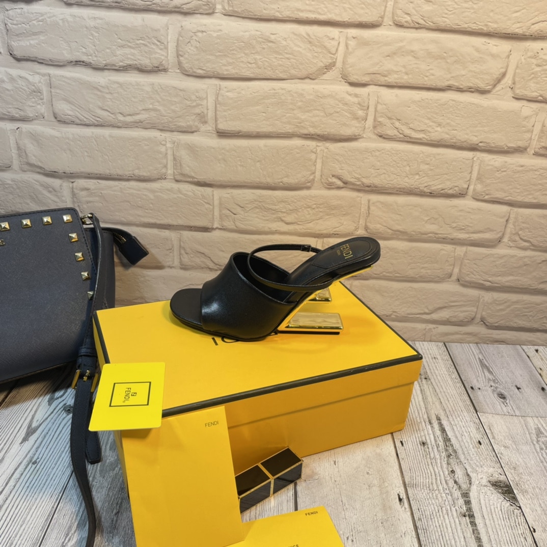 Fendi First Leather High-Heeled Sandals Black 8R8212Na7F0Qa1