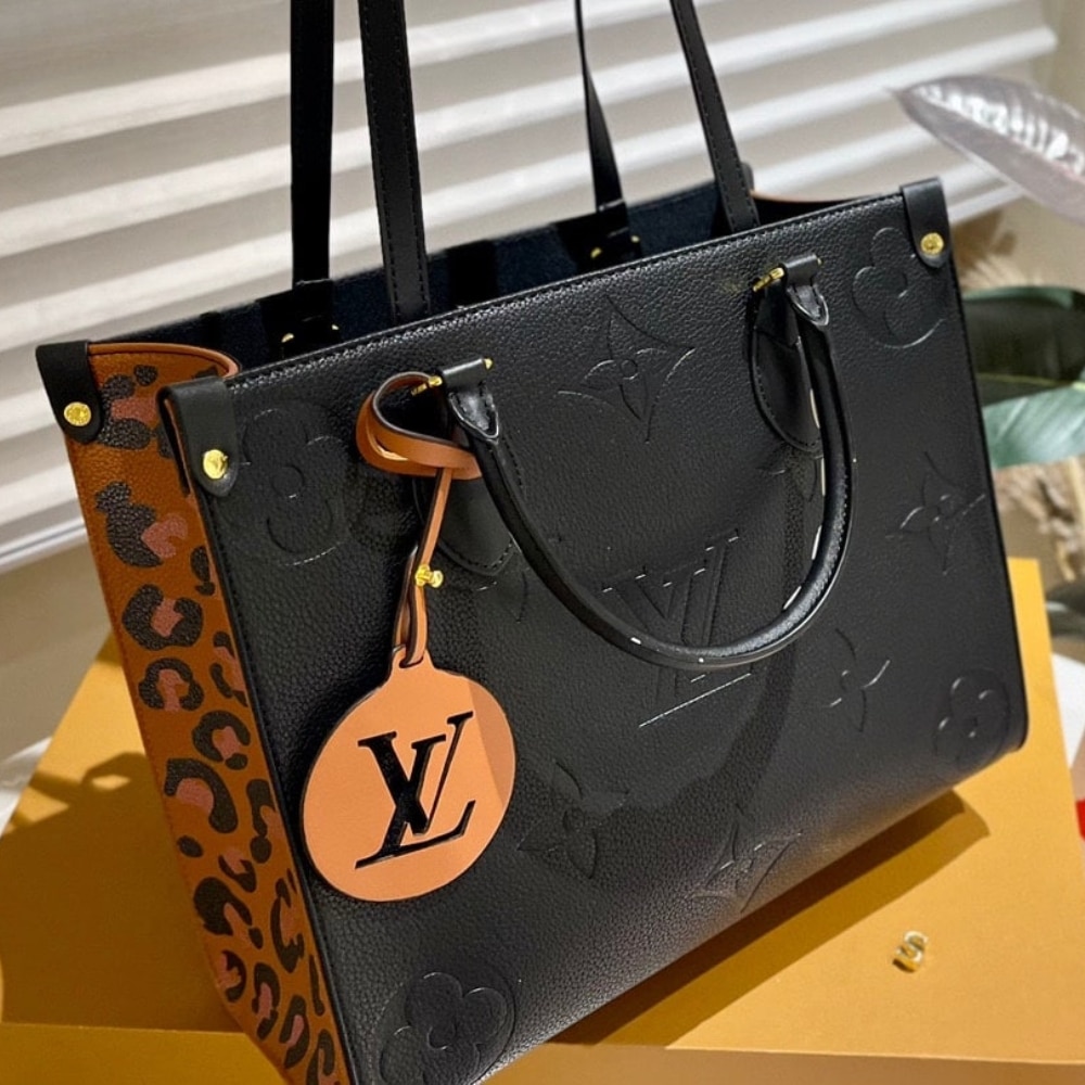 Louis Vuitton Onthego MM Wilde At Heart Black 35Cm M58522