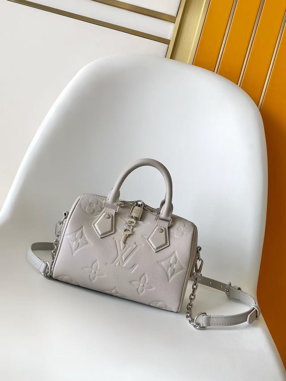Louis Vuitton Speedy 20 Bag Brume Grey  16cm M28343