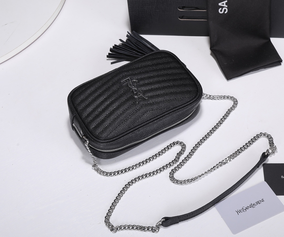 Saint Laurent Lou Camera Bag In Quilted Noir Leather Black 18Cm