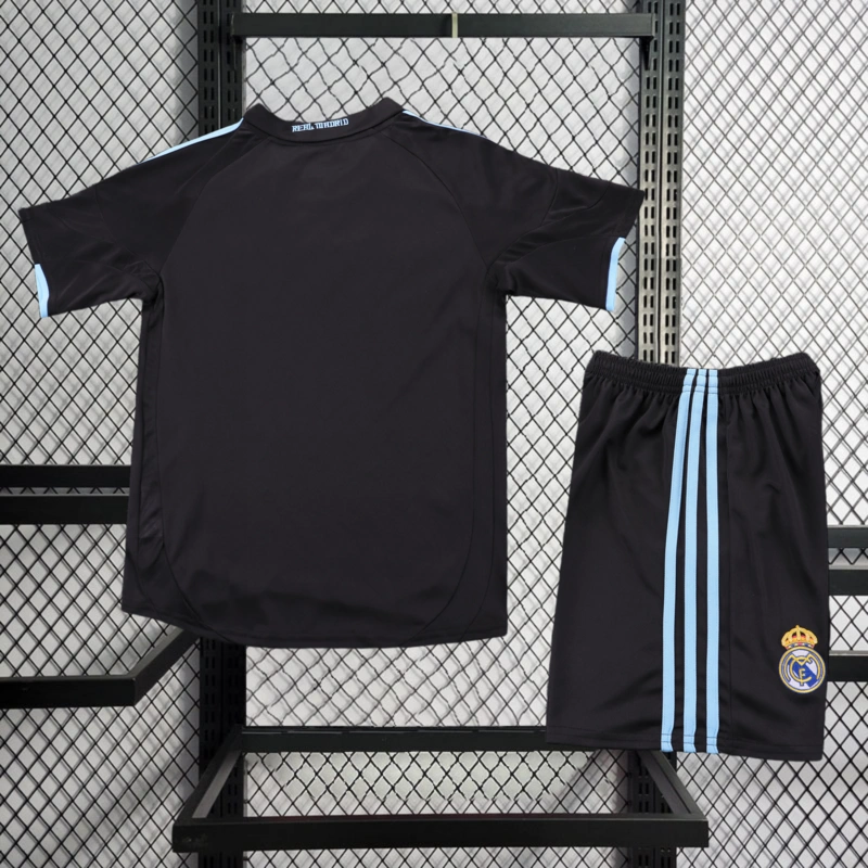 Retro KIDS 2009-10 KIDS Real Madrid Away KAKA Football jersey retro