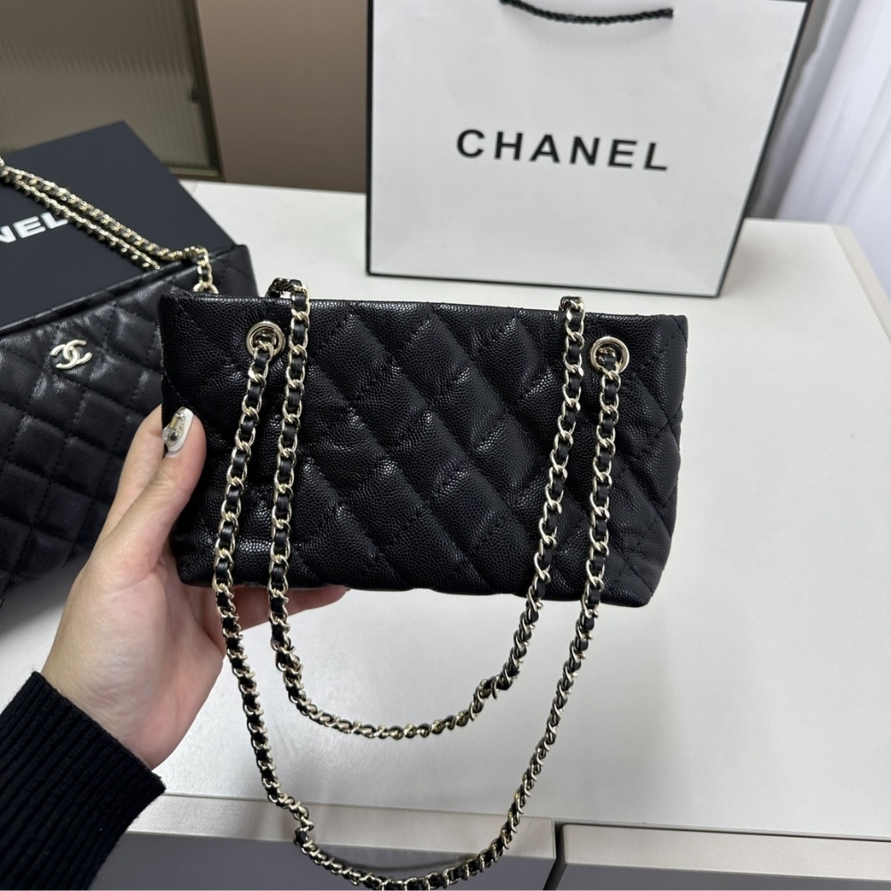 Chanel Clutch With Chain Bag Black 20cm