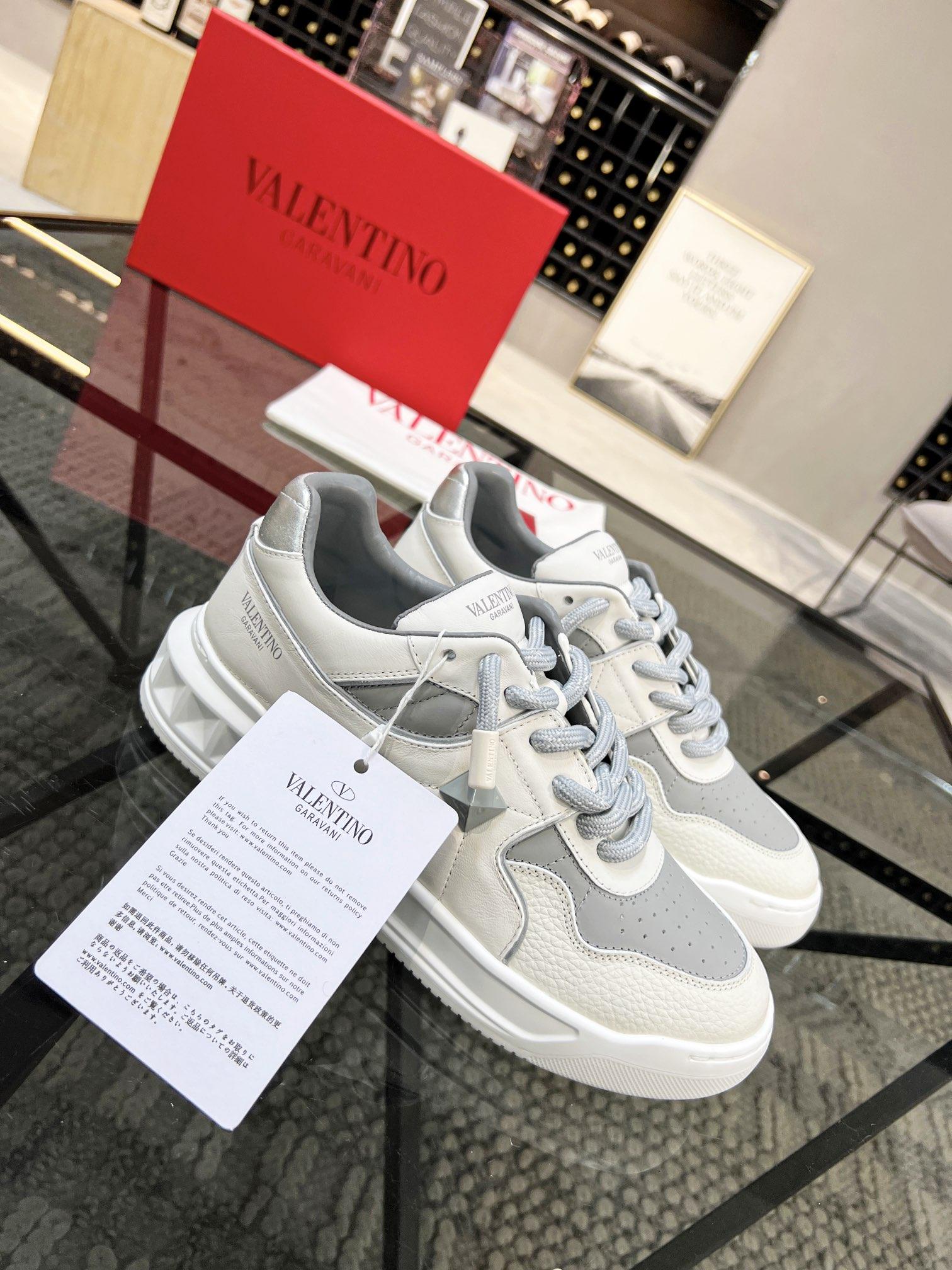 Valentino Sneakers